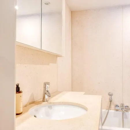 아파트 Seaview Two Bedroom 크노케-하이스트